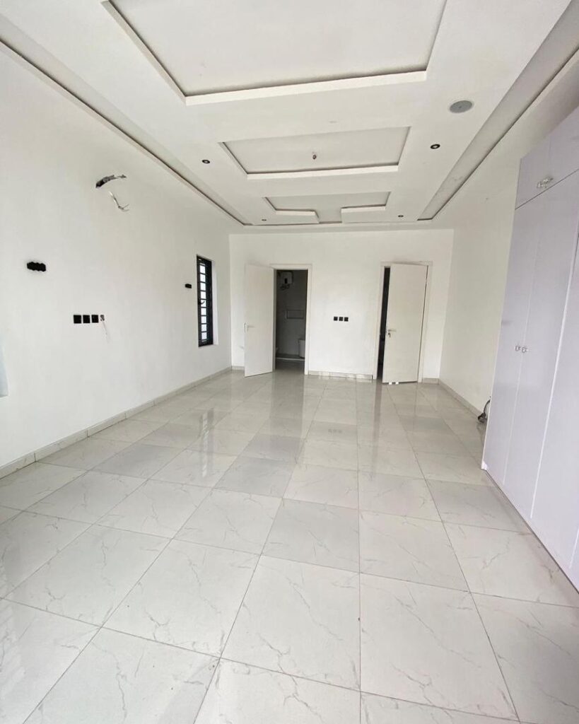 4 Bedroom Detached Duplex With Bq Ajah , Lekki, Lagos (7)