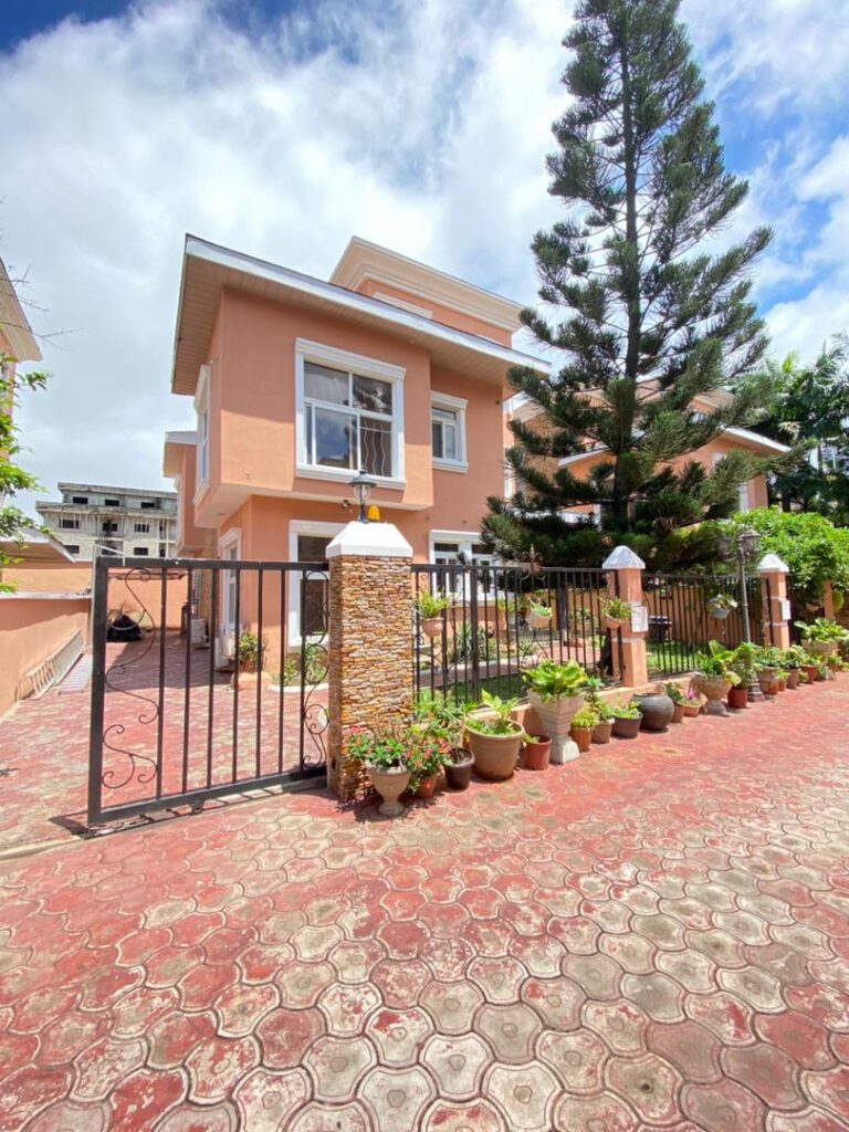 5 Bedroom Fully Detached Duplex with a BQ rent (1)