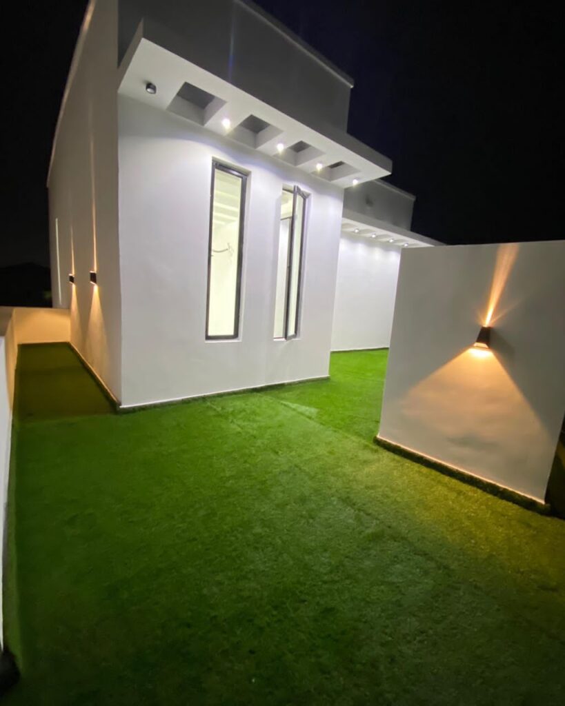 5 Bedroom Detached Duplex with Cinema, Pool and BQ Osapa, Lekki Lagos (5)