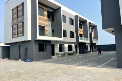 4 Bedroom Terrace Duplex with Boy's Quarters Terrace Duplex with Boy's Quarters (1)